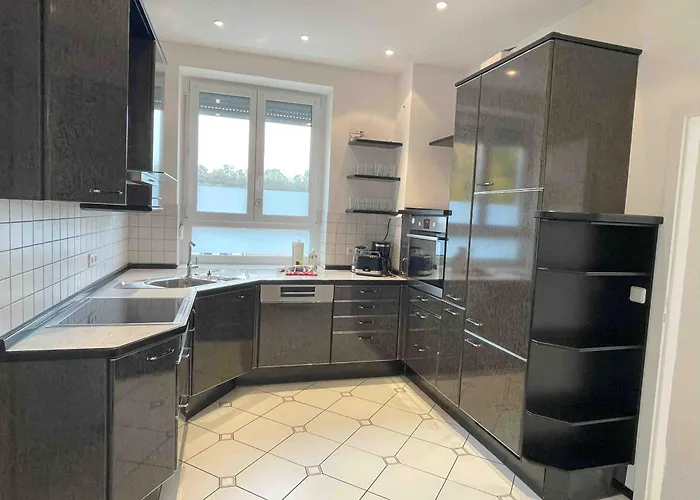 R111 Grosse Moderne Monteurwohnung Uebergangswohnung Apartman Regensburg