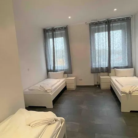 公寓 R111 Grosse Moderne Monteurwohnung Uebergangswohnung *