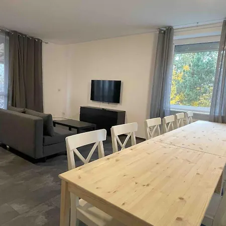 R111 Grosse Moderne Monteurwohnung Uebergangswohnung *